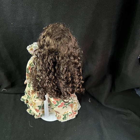 The Heritage Signature Collection 18” Porcelain Doll with stand - Picture 6 of 10